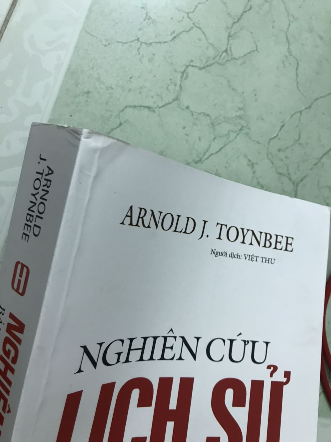 Bị móp góc! Không bao bọc cẩn thận! Chán! Đừng đổ tại người giao! Mà lỗi ngay khẩu đầu tiên. Chán ghê!