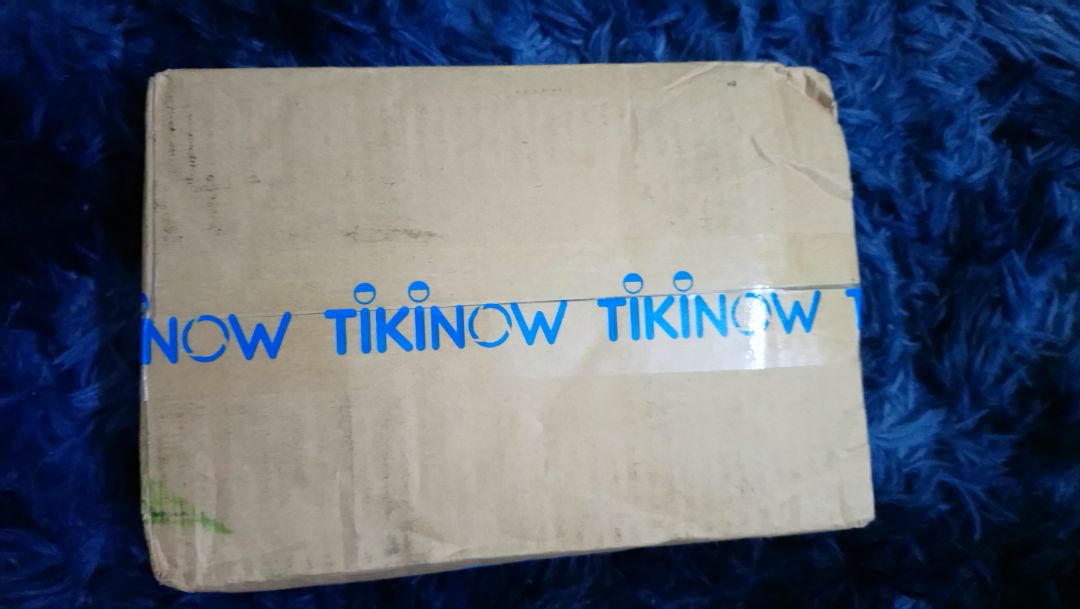 Sách đc bọc cẩn thận nếu mà bọc thêm xốp ở góc thì tránh đc móp góc sách trong khi vận chuyển