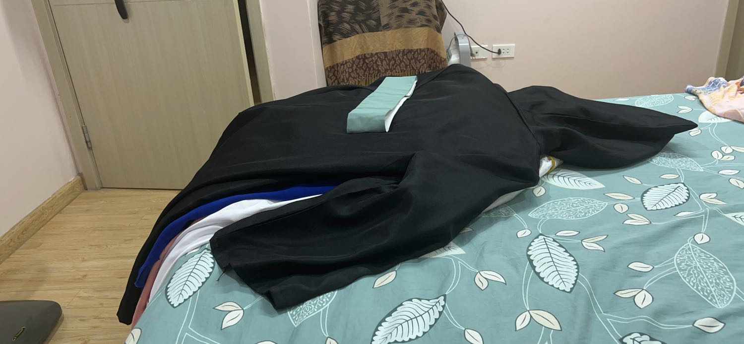 Hàng gửi nhanh, hài lòng. Chuẩn bị đóng đồ vào túi