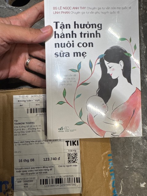 Không hài lòng vì sử dụng bookcare nhưng giao hàng không có mà vẫn trừ số làn bookcare của khách. Làm ăn không rõ ràng.