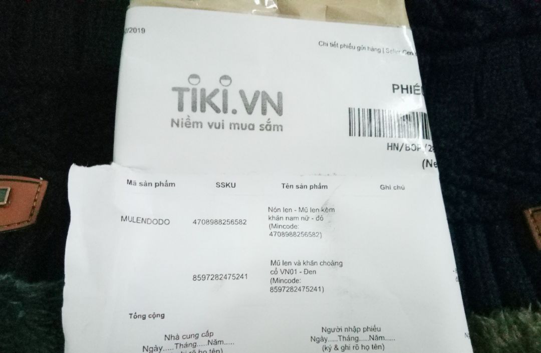 Mình chọn mua 2 cái
1 màu đen
1 màu đỏ
Đó giờ tin tưởng Tiki nên không xem hàng
Bóc ra thì cái màu đen OK
Còn cái màu đỏ thì không thấy mà nhận màu xanh ? Mình chọn mua 2 cái
1 màu đen
1 màu đỏ
Đó giờ tin tưởng Tiki nên không xem hàng
Bóc ra thì cái màu đen OK
Còn cái màu đỏ thì không thấy mà nhận màu xanh ?