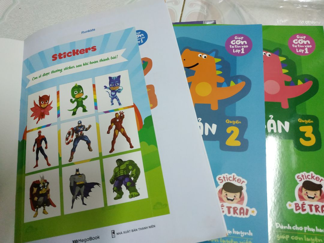 Giao hàng nhanh, đóng gói chắc chắn. Sản phẩm phù hợp giá tiền. Có phần stickers rất hay.