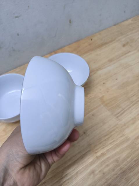 Màu trắng tự nhiên ,rất đẹp, sử dụng rất tốt