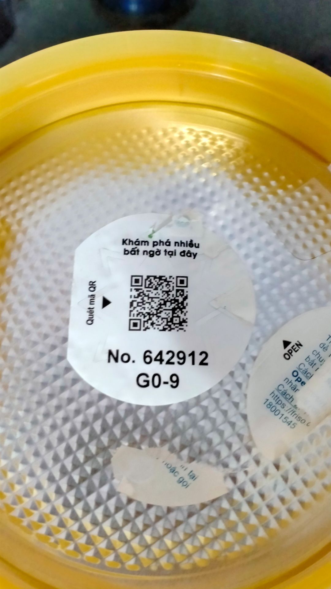 Sản phẩm nhìn thì ok, nhưng cho mình hỏi lúc thì quét mã QR, lúc lại check mã pin?