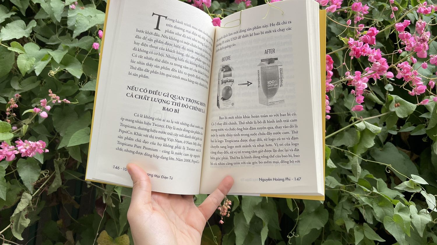 TikiNow Giao hàng nhanh cực, tác giả vừa đăng bài giới thiệu sách là mình đặt mua ngay. mới đặt hàng xong ngồi chờ Grabfood giao cơm trưa mà sách đã tới. Sách hướng dẫn các tư duy cốt lõi khi kinh doanh online trên sàn Việt Nam, rất phù hợp trong giai đoạn này. Vừa xem qua mục lục thì thấy nhiều mục có giá trị tham khảo cao, hình vẽ rất đẹp. Đóng gói chỉn chu.