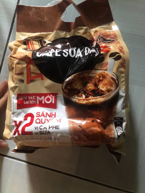 Cảm ơn shop vì đã tặng quà, ly rất đẹp, mình cũng rất thích quà tặng kèm.  
Cafe thì ngon. Shop phục vụ tận tình ship nhanh. Cho shop ngàn sao.
Nói chung mình rất hài lòng về sản phẩm.