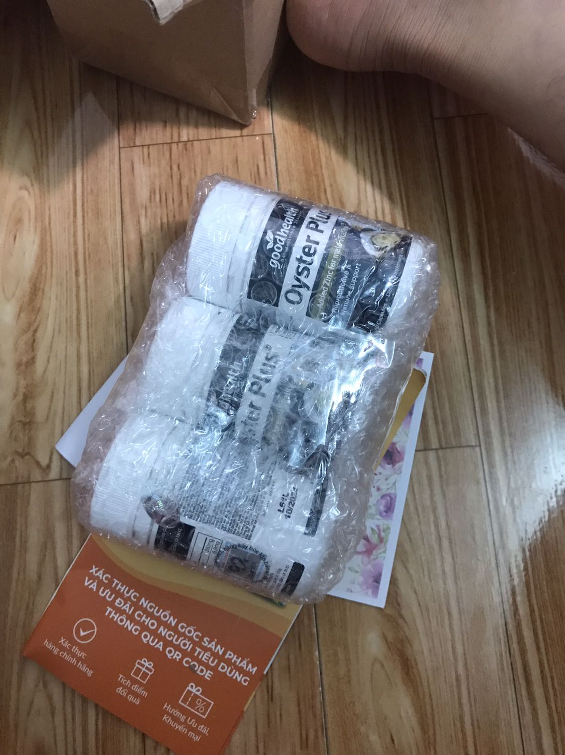 Sản phẩm chính hãng , giao hàng nhanh , shop nhiệt tình vui vẻ , mọi người có thể mua tại shop này , càm ơn