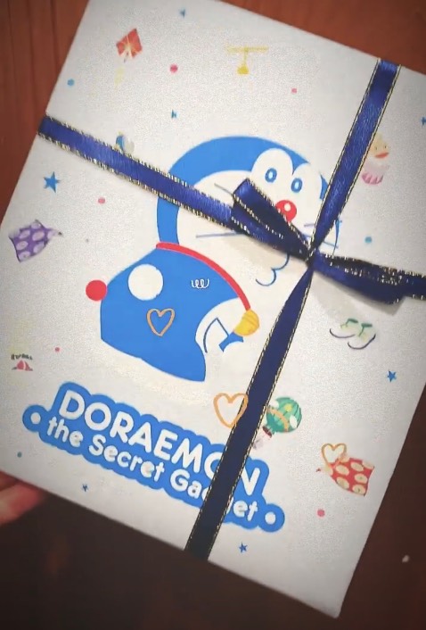 Packaging rất là xinh, 4 đôi 4 kiểu khác nhau nhưng chung độ cuteeeee Packaging rất là xinh, 4 đôi 4 kiểu khác nhau nhưng chung độ cuteeeee