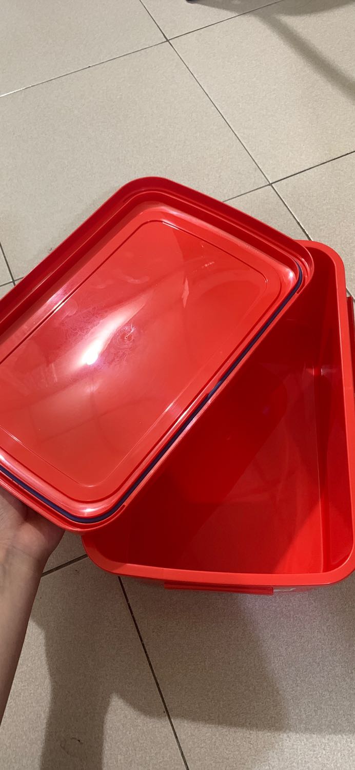 Sản phẩm to, đẹp, chắc chắn, mình rất hài lòng. Màu đỏ rất đẹp, mình mua của shop Gấu Bee rất tốt