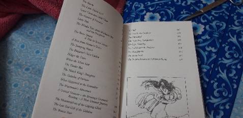 Đóng gói đẹp và chắc chắn. 
Sách mới, đẹp. Nội dung nhiều giá trị.