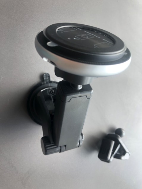 Dùng tiện lợi, tuy mắc nhưng chất lượng thì hài lòng, hít nam châm  dùng rất chi tiênn lợi