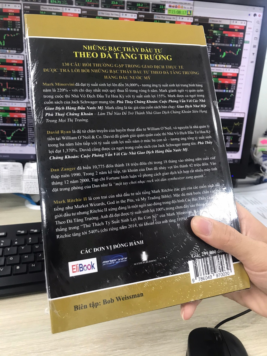 Hình thức: Sách rất đẹp, đóng màng bọc kỹ càng. Ngoài bìa lót còn có bìa đen bên trong mạ vàng sang trọng và tinh tế
Nội dung: Mình mới lướt qua! Có vẻ rất hữu ích và đáng mong chờ
Giao hàng: Rất nhanh. Mình chọn nhà bán PLM Trading, chọn tiki thường mà mới đặt tối hôm qua đã giao ngay sáng hôm sau.