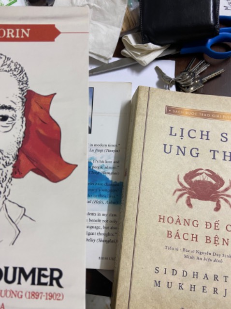 Sách rất mới tốt. Chất lượng tuyệt vời. Nhà bán bảo quản sách rất tốt dù sách xuất bản năm 2020. Đóng gói chuẩn chỉnh, kỹ càng hàng hóa tốt.