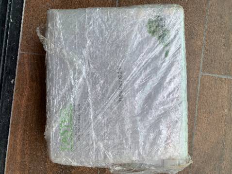 Tôi mua hàng của Tiki từ nhiều năm nay, nhưng đây là lần đầu tôi gặp tình trạng như thế này. Đơn mua hàng(1 bộ nồi Elo và 1 ấm từ Elo như trên, nhưng hàng được thì chỉ 1 cái nồi Faster, cảm giác mua đồ trên Tiki.vn cũng bị ***. Đơn hàng ~2.7tr đã thanh toán cho Tiki rồi. Đề nghị Tiki.vn giải quyết giúp tôi.