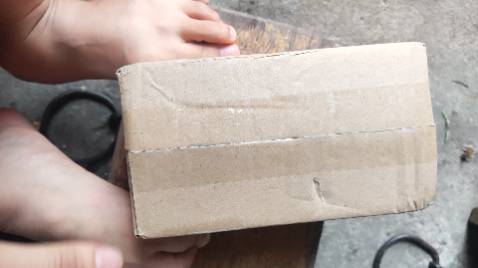 Tài xế rất chu đáo, tôn trọng khách. Gửi đồ cho mình xong còn cảm ơn nữa chứ! Mình thấy vui với lời cảm ơn từ anh tài xế lắm ạ!

Hàng cảm quan nhìn tốt. Mình dùng vài ngày rồi. Thỉnh thoảng zoom ko nhận webcam. Mình rút ra cắm lại thì lại lên lại. Ko biết do máy tính hay do webcam nữa??