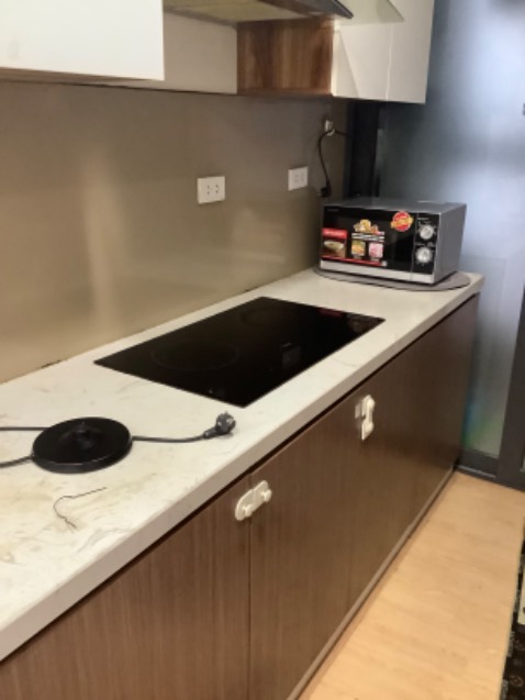 Hàng mới đẹp, nguyên đai nguyên kiện, mới dùng thử thấy khá tốt. Nút vận cảm giác mượt. Chỉ các chức năng cơ bản nên hy vọng sẽ bền. Hàng mới đẹp, nguyên đai nguyên kiện, mới dùng thử thấy khá tốt. Nút vận cảm giác mượt. Chỉ các chức năng cơ bản nên hy vọng sẽ bền.