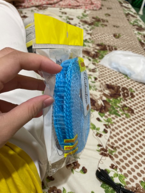 Dây cước dài màu đẹp.