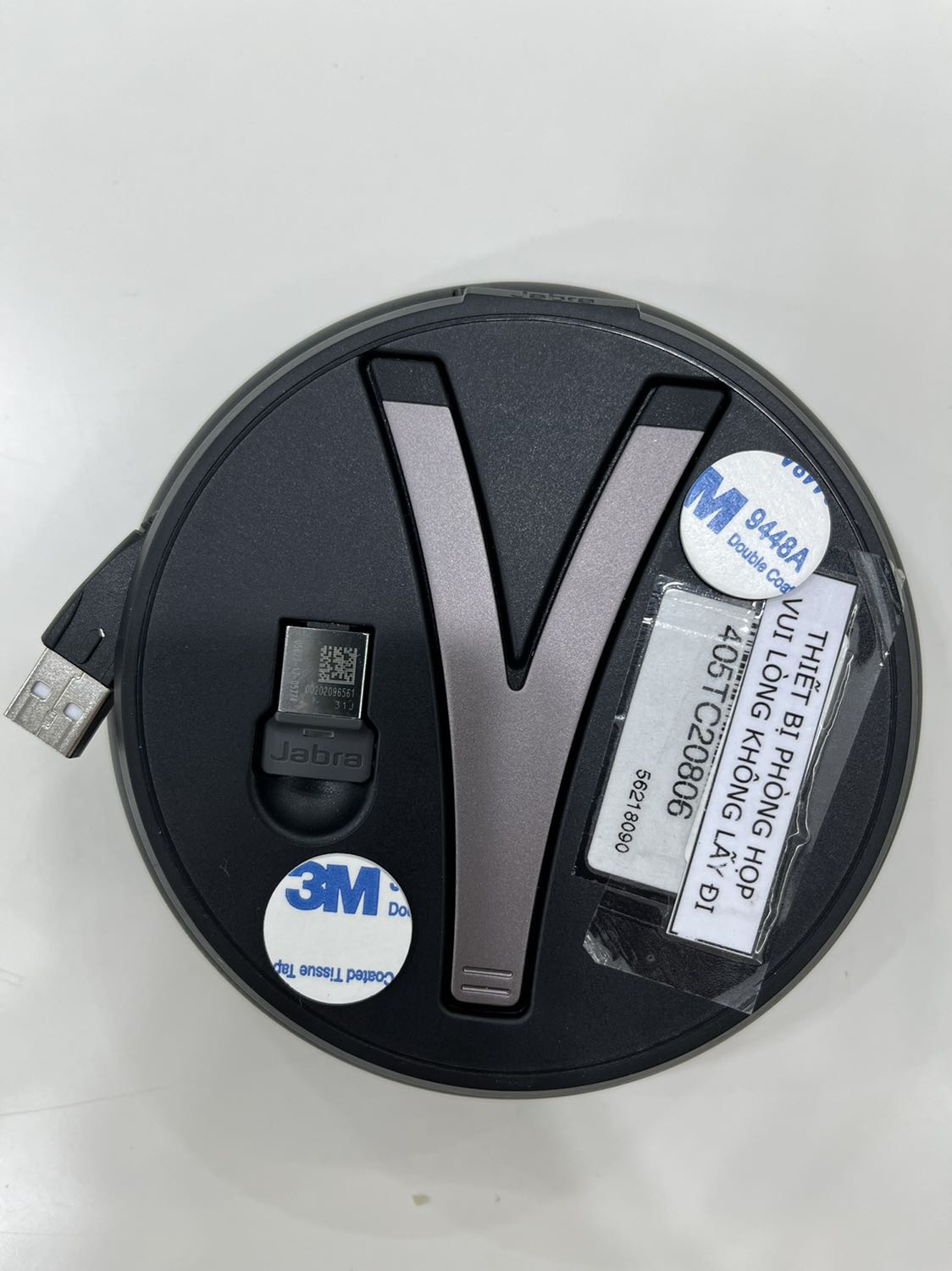 Tiki luôn giao hàng nhanh hơn mình kỳ vọng. Miếng dán tuy nhỏ mà bám dính cực chắc. Hàng chất lượng xứng đáng 5*.