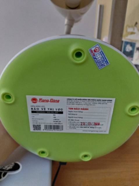 Đèn thiết kế đẹp, được đóng gói chắc chắn. Ánh sáng vàng dễ chịu bảo vệ mắt. Hài lòng.