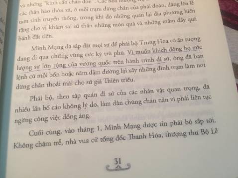 Giấy và chất lượng in tốt. Tuy nhiên bản dịch trúc trắc khó hiểu quá, vừa đọc vừa phải cố đoán xem tác giả đã viết gì. Không biết người dịch Đỗ Hữu Thạnh có đọc lại bản dịch của mình không nữa. Dịch như thế này không khác gì giết người đọc. Mới đọc được vài trang mà muốn thổ huyết.