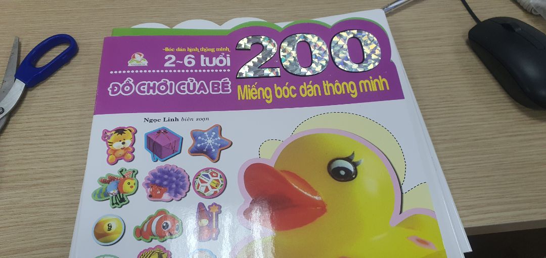 Dù là covid nhưng tiki vẫn giao hàng rất nhanh, sách đẹp, dày dặn, các né rất thích nhé