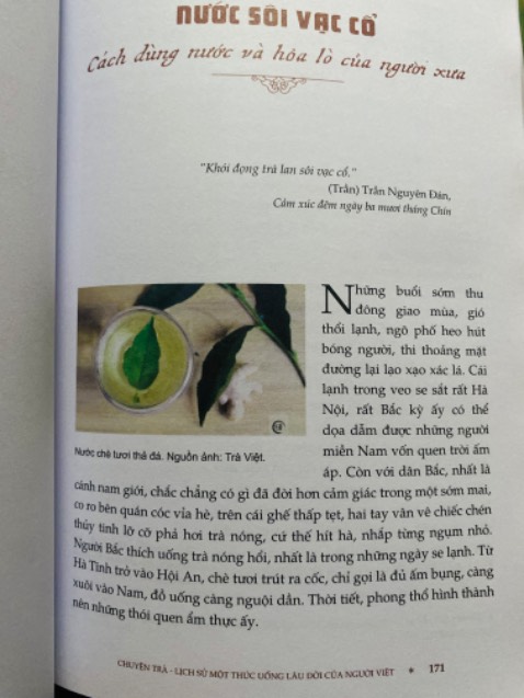 Sách dày, 341 trang, in màu, chất lượng. “Đọc chuyện trà nghe thấy tiếng cha ông”