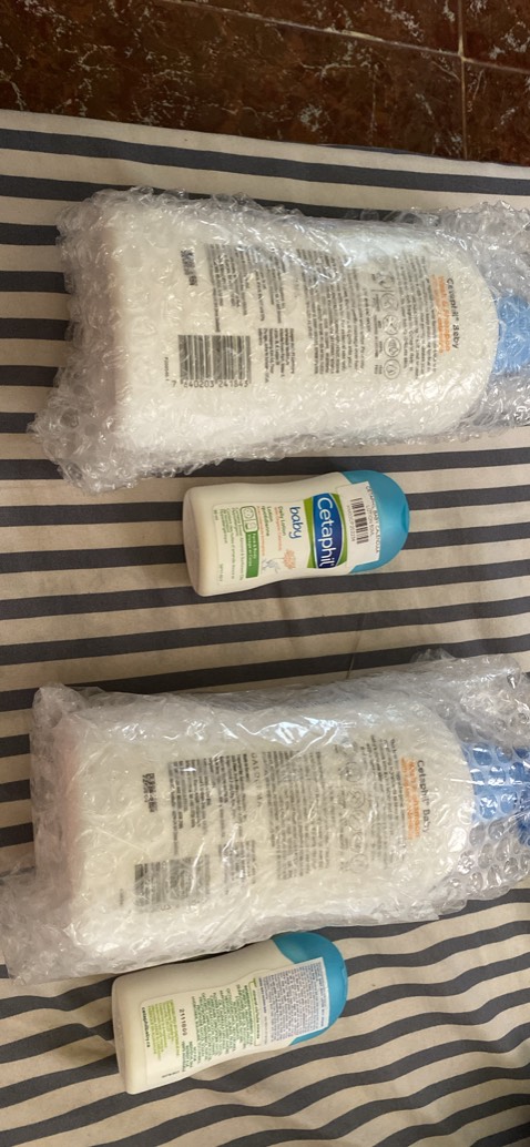 Giao nhanh, gói cẩn thận, đúng mô tả