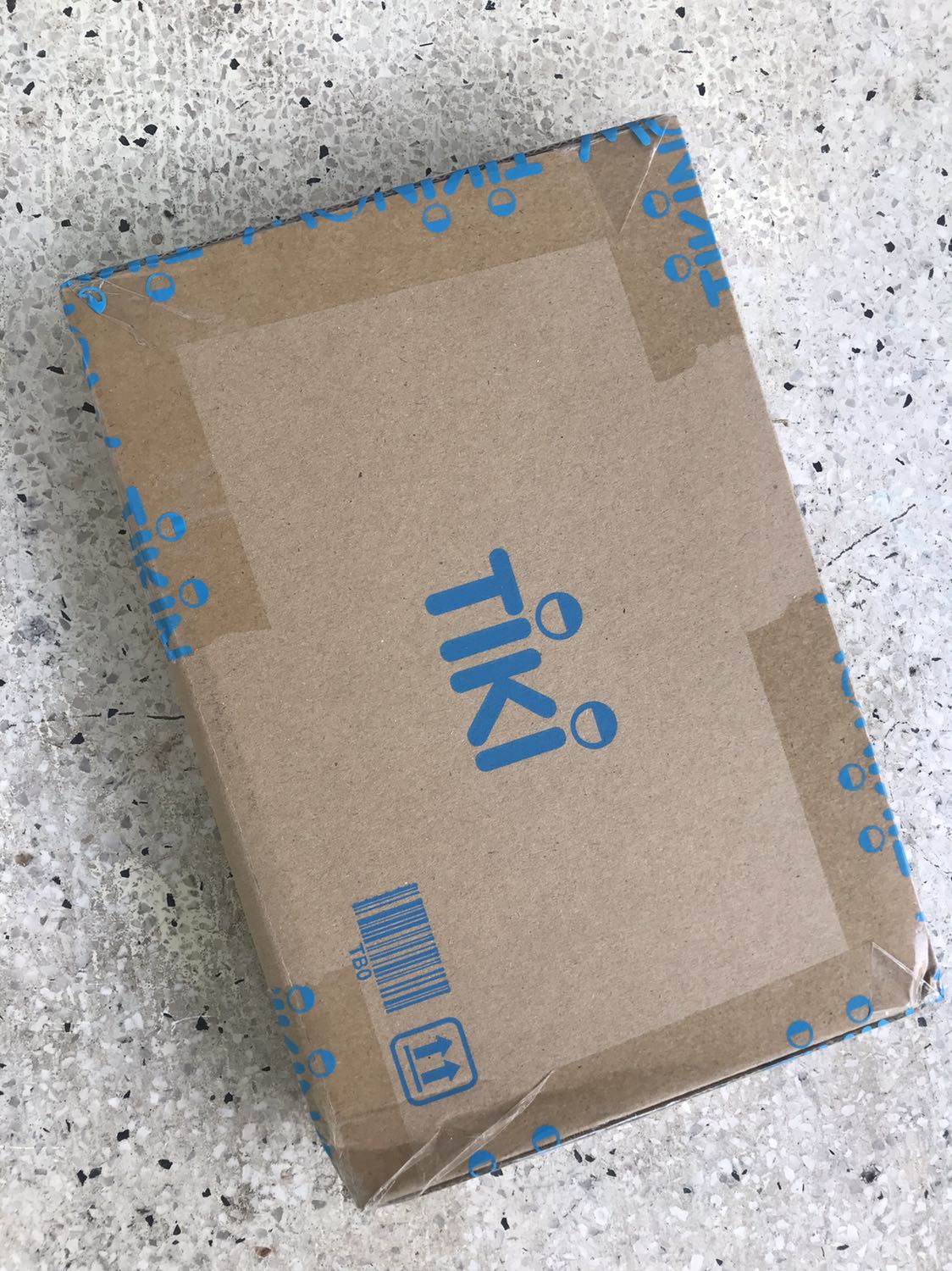 Hàng đóng gói đẹp, kỹ và chắc chắn. Hàng mới, chính hãng và bao bì đẹp. 

Cám ơn Tiki