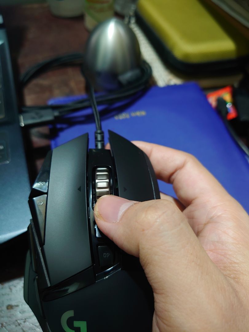mouse xài có rất nhiều chức năng, thiết kế vừa vặn với tay không bị mỏi khi dùng thời gian lâu. Ngoài ra phải tải GHub để vọc thêm nhiều chức năng của mouse, dây mouse bọc dù nên rất chắc chắn và ko dễ bị rối và tróc vỏ. mouse xài có rất nhiều chức năng, thiết kế vừa vặn với tay không bị mỏi khi dùng thời gian lâu. Ngoài ra phải tải GHub để vọc thêm nhiều chức năng của mouse, dây mouse bọc dù nên rất chắc chắn và ko dễ bị rối và tróc vỏ.