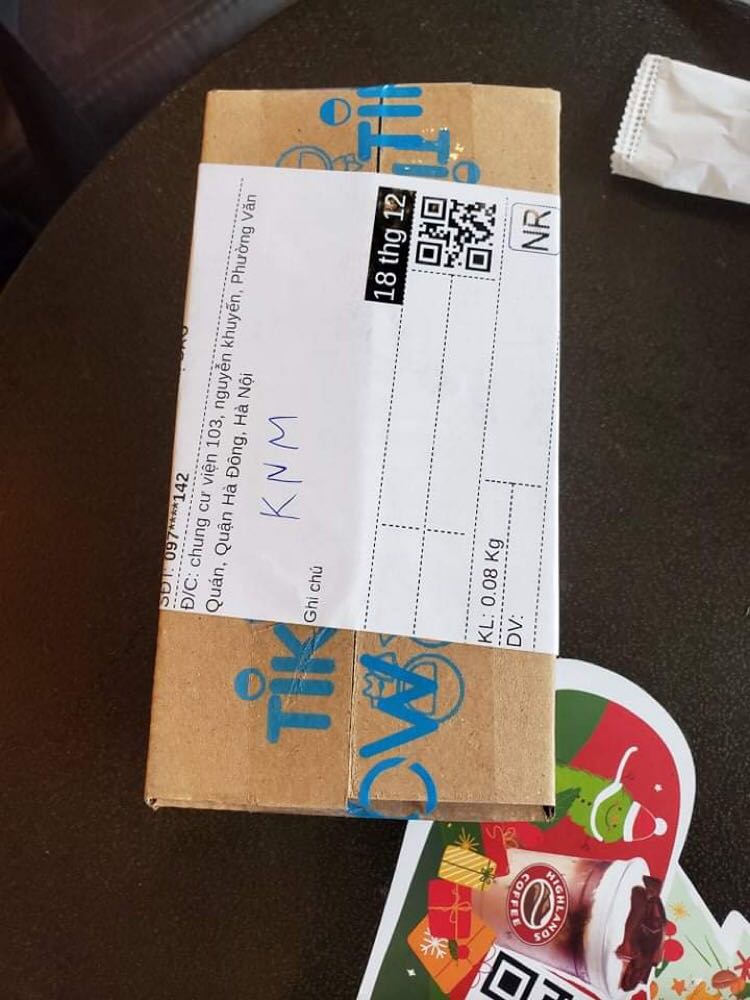 Hàng chuẩn chính hãng, mình k nghĩ đặt hàng mà giao lẹ đến thế. Vote 5sao cho cửa hàng