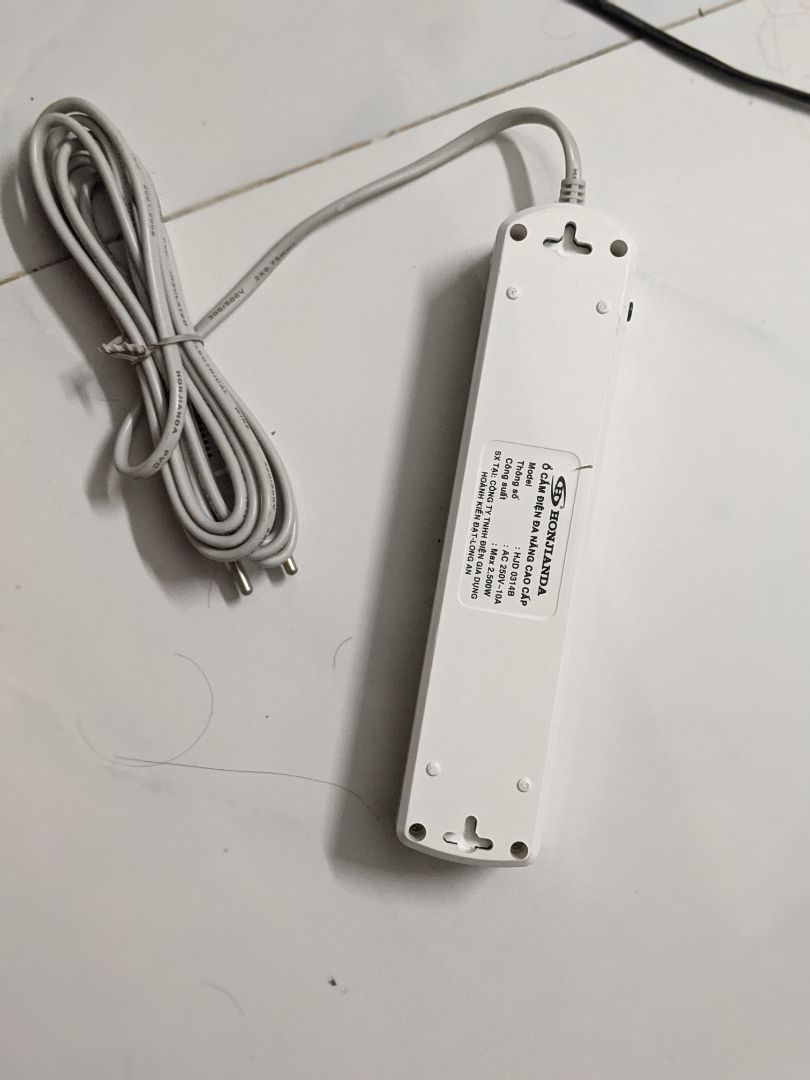 sản phẩm thiết kế đẹp mắt, nhìn hình tưởng nhỏ gọn,  mua về thấy hơi to