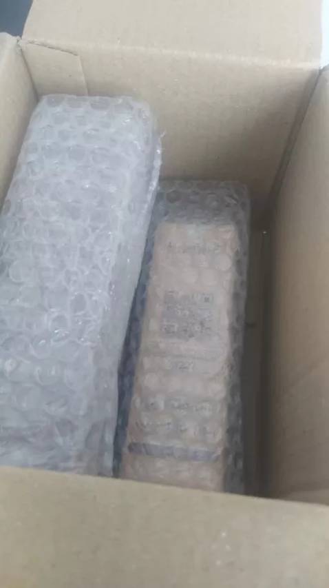 Nhận hàng rất nhanh :) Cảm ơn shop thật nhiều vì sản phẩm của shop rất chất lượng , lưu hương rất lâu.
Shop đóng gói thật kỹ càng . Mình hài lòng hết sức luôn ! Chắc chắn sẽ quay lại để tìm shop :) Cảm ơn shop đã tặng mình món quà nhỏ dễ thương . Love you :)