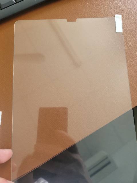 Quá tệ, giao sai miếng dán, không vừa cho s6 lite