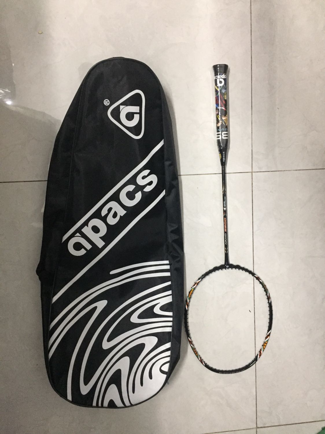 Sản phẩm y như hình.Vợt mới,tốt,đẹp.Giao hàng rất nhanh,đóng gói cực kì cẩn thận.Rất tốt,cám ơn Tiki nhiều.