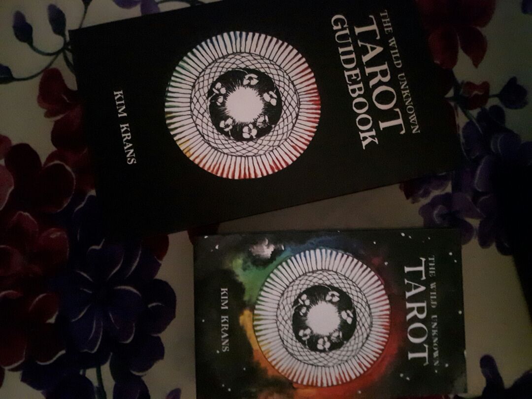 phải nói là vô cùng hoàn hảo luônnnnn. Mình đặt lúc 1h sáng mà qua tới 16h cùng ngày shipper đã gọi điện giao hàng mà mình lại đi công tác. tưởng đâu 20/11 mới giao mà chủ nhật 15/11 đã giao, shipper thân thiện dễ thương nhiệt tình nữa. chất lượng bài thì khỏi gì phải bàn. Bài auth mà rẻ, mọi người nên mua nhaaaaaa