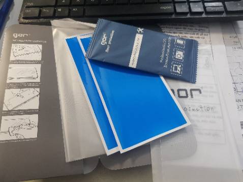 Bộ 2 cái dán cường lực rất là ổn