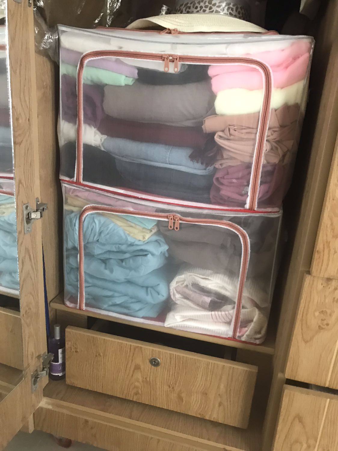 Túi trong đẹp lắm, dễ thấy vật dụng cần tìm