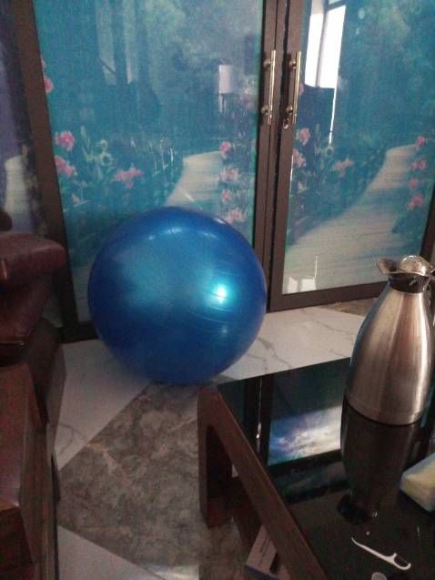 Hàng chất lượng tốt, bền đẹp, giao hàng nhanh nhưng có điểm trừ là không có bơm hay hỗ trợ kim bơm . Shop cần để ý cái này vì không có kim bơm chả khác gì đi mua nồi mà không có vung