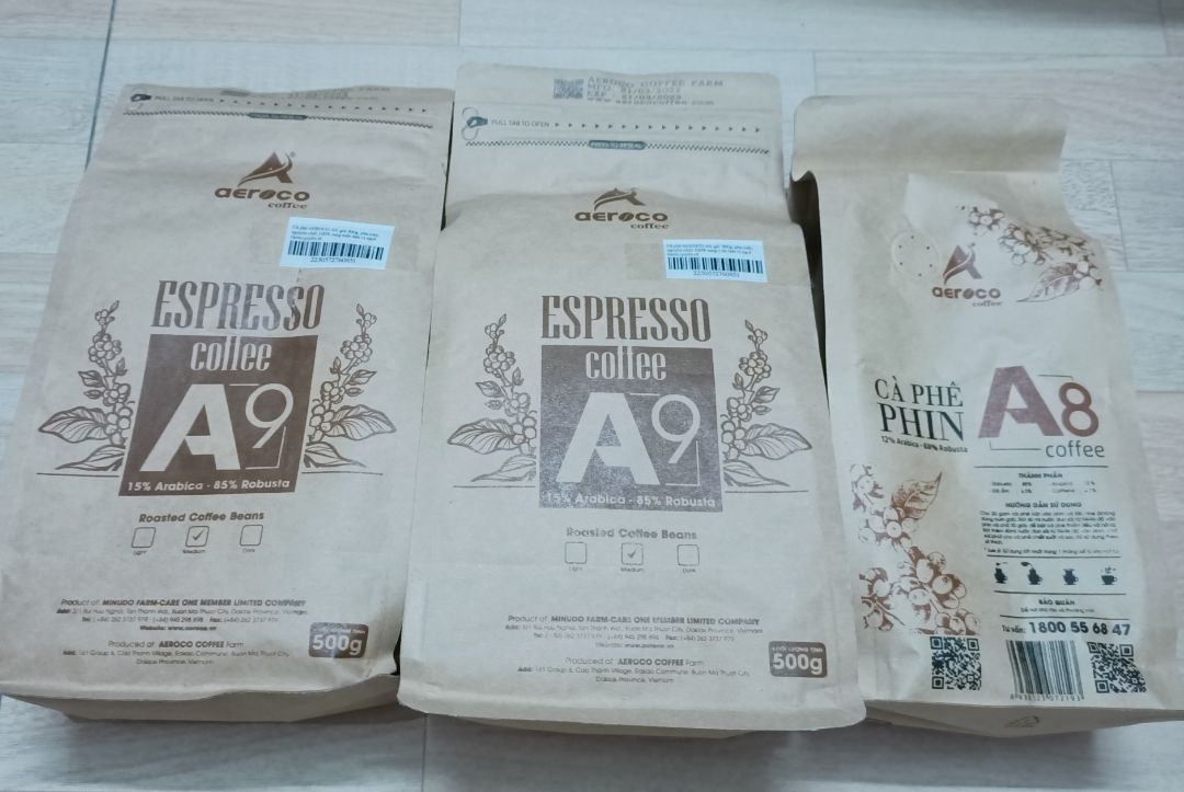 Mình rất hài lòng với chất lượng sản phẩm. Cafe thơm, vị nhẹ nhàng, dễ uống. Pha cafe đen là ngon nhất.