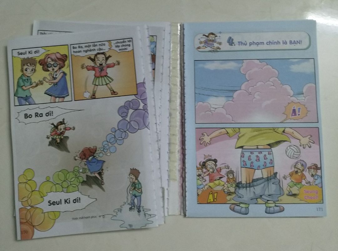 Mới mua về mà đã bung keo rồi. Đề nghị tiki đổi lại. Mua 12 cuốn, mới nhận 4 cuốn mà đã có 2 cuốn bị lỗi rồi. Cuốn phong cách thời trang của tôi thì bị lỗi in tiêu đề thành "cứ bắt chước nếu bạn có thể" phải dán bằng miếng tiêu đề  đè lên nhưng bị tróc keo ra. Thật sự không hài lòng cho đơn hàng lần này, đề nghị Tiki khắc phục.