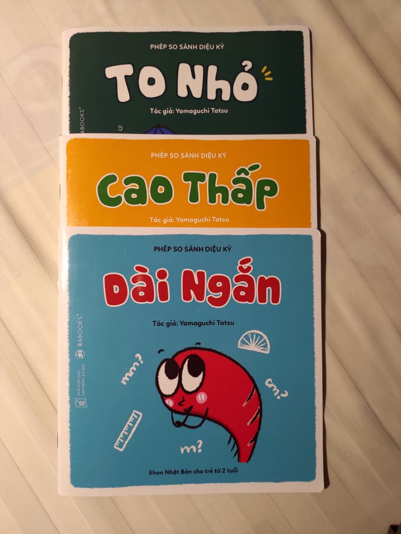 Mình rất thích mua sách ehon, nhưng bộ sách này không hấp dẫn bé lắm như các bộ sách khác.
Sẽ xem xét tiếp các bộ sách khác.