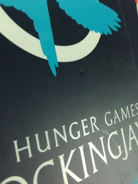 Sách không trong tình trạng tốt nhất. Hơi bị công và xấu nhưng ko sao. Sách không trong tình trạng tốt nhất. Hơi bị công và xấu nhưng ko sao.