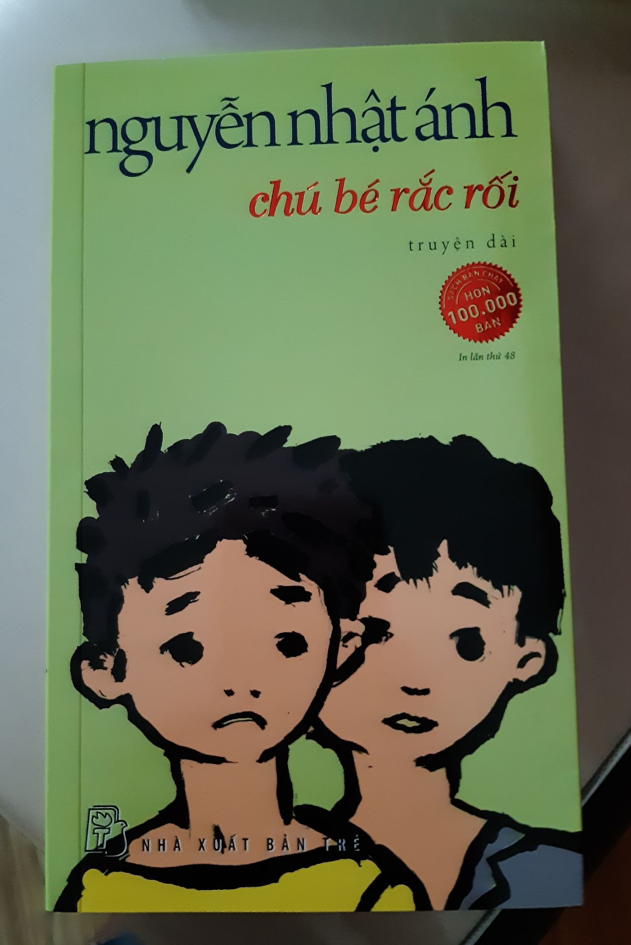 Ship hàng rất nhanh,sách đẹp,chất lượng.Rất đáng để mua nha.