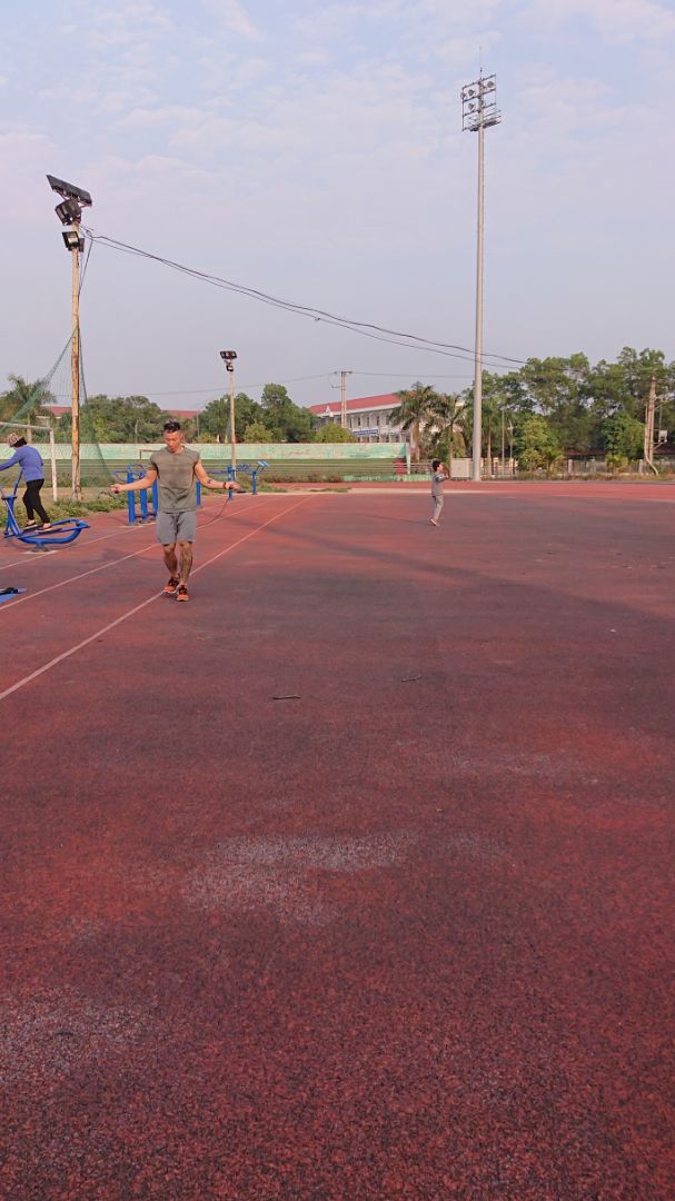 Hiện tại mình mua dây được hơn 1 năm rồi. Khoảng 2 tháng gần đây quen dây nên nhẩy được liên tục 3000 cái mà không vấp.