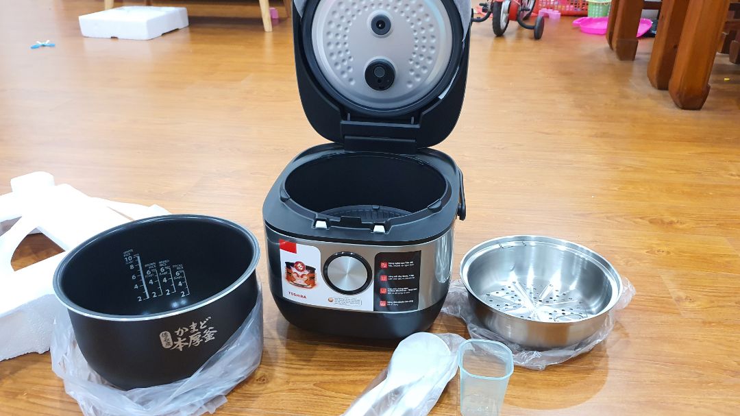 hàng ưng. chờ thời gian xem chất lượng như nào. nấu ngon. nồi đẹp