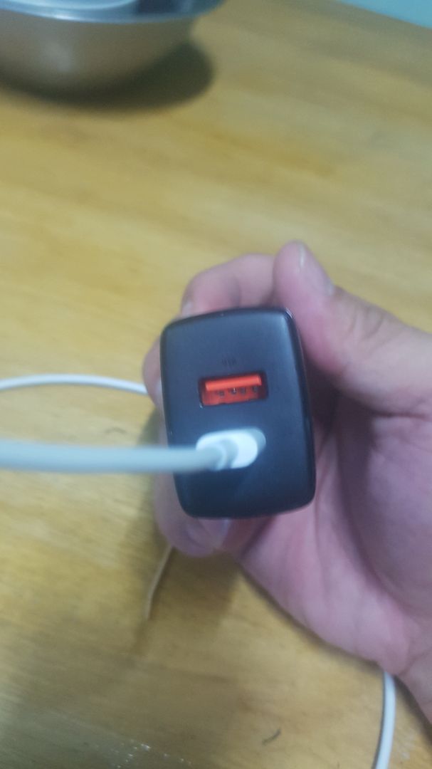 chắc chắn. sạc nhanh.