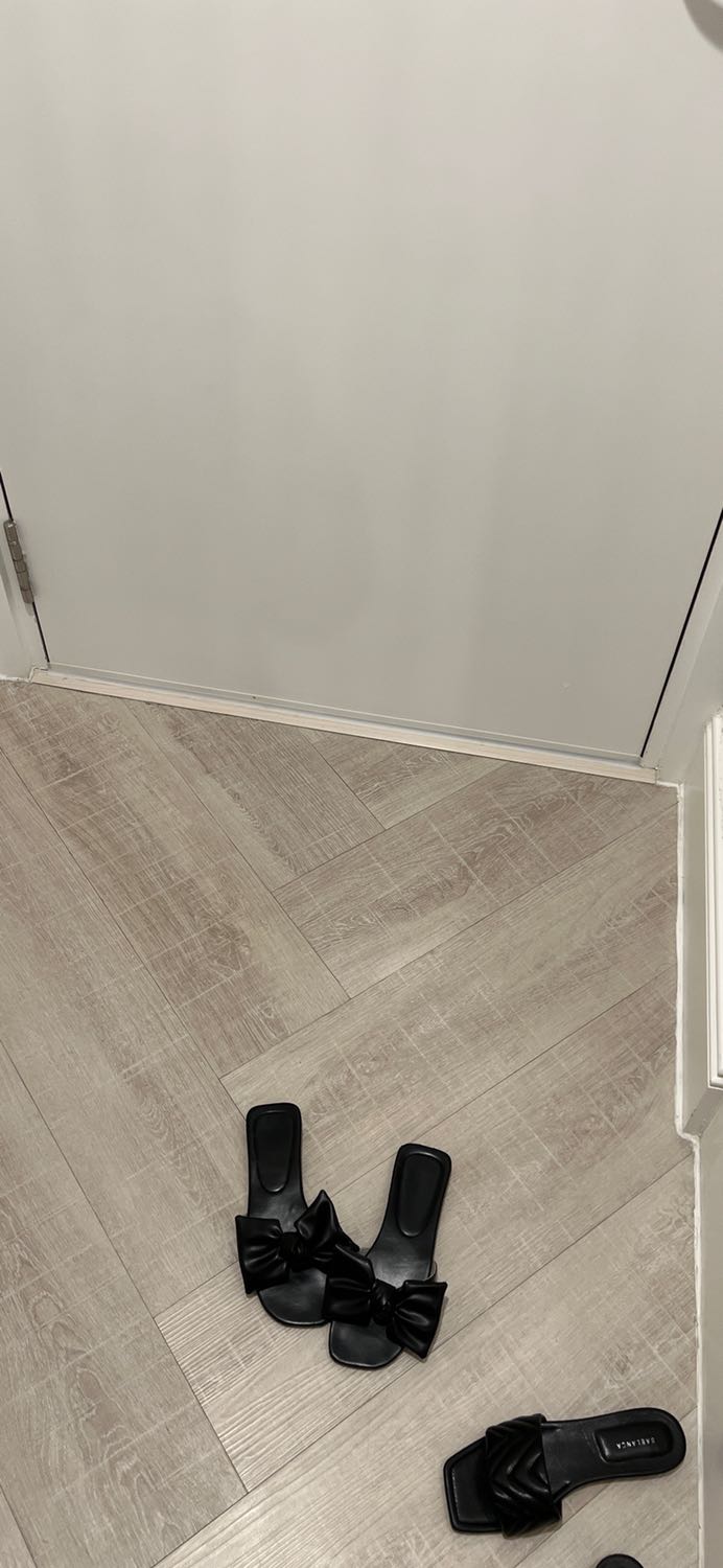 Tuyệt vời, đúng thứ mình đang cần, ngon bổ rẻ, đỡ bụi lùa vào nhà, bật máy lạnh đỡ bị thoát khí