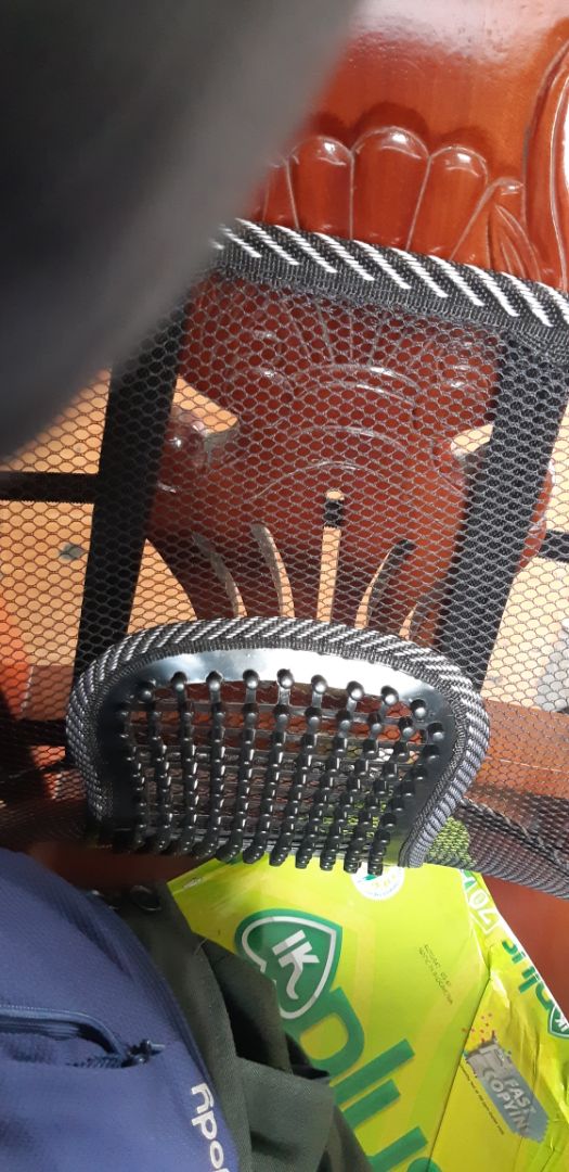 khá dễ chịu so và đỡ đau mỏi lưng với 1 đứa ngồi từ 7h sáng đến 4h chiều như mình