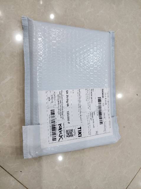 Đóng gói cẩn thật, chất lượng sách đẹp, nội dung chưa đọc nên không đánh gía.