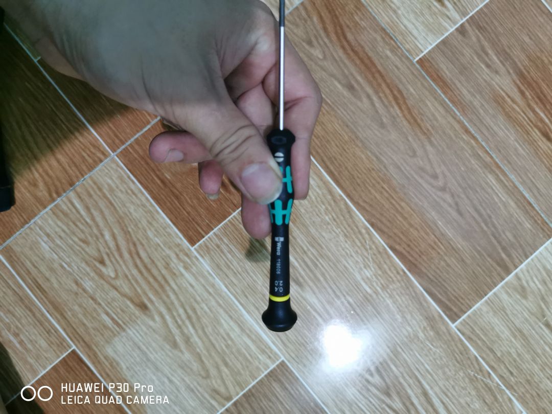 vít đẹp. cầm chắc chắn khá tiện lợi trong công việ của mình